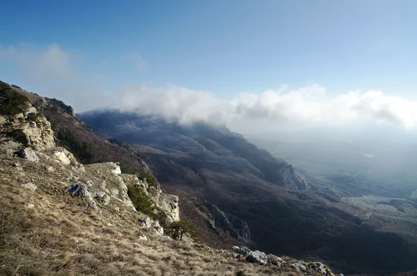 Colline in Crimea (Ucraina) Demerdzhi settentrionale nel mese di gennaio — Foto Stock