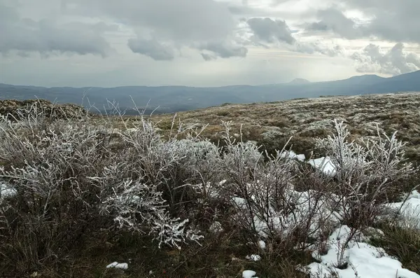 Λόφους της Κριμαίας (Ουκρανία) το χειμώνα — Φωτογραφία Αρχείου