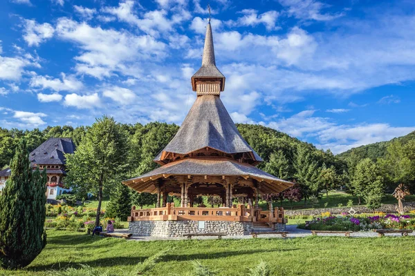 Altar Verão Mosteiro Barsana Região Maramures Romênia — Fotografia de Stock