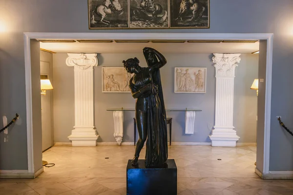 Gastouri Grecia Giugno 2021 Statua Palazzo Achilleion Costruita Elisabetta Austria — Foto Stock