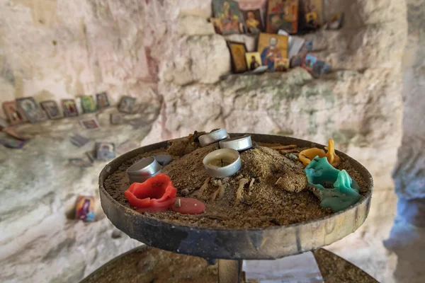 Свечи Аладжском Православном Пещерном Монастыре Природном Парке Золотые Пески Болгария — стоковое фото