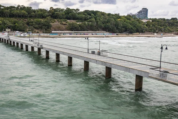 Pier Para Turistas Uma Praia Mar Negro Burgas Bulgária — Fotografia de Stock