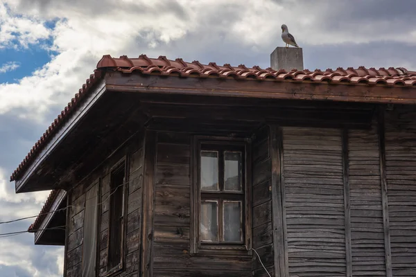 Houten Traditioneel Huis Aan Oude Binnenstad Van Nesebar Stad Bulgarije — Stockfoto