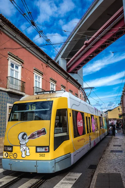 Lisbona Portogallo Novembre 2018 Tram Una Strada Maio Lisbona Vista — Foto Stock