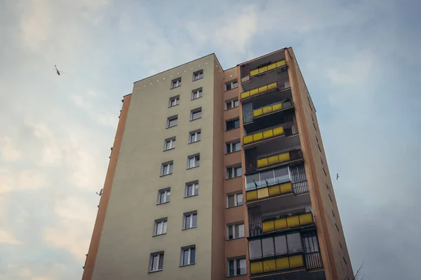 Varşova Şehrinin Goclaw Bölgesinde Lardan Kalma Tipik Bir Apartman Dairesi — Stok fotoğraf