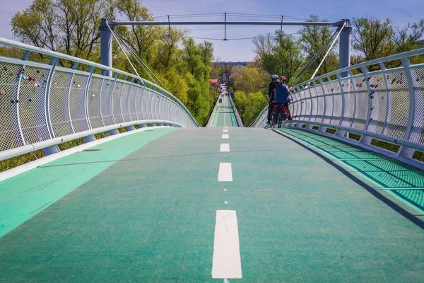 Bratislava Slovakien April 2018 Freedom Cycling Bridge Över Morava Floden — Stockfoto