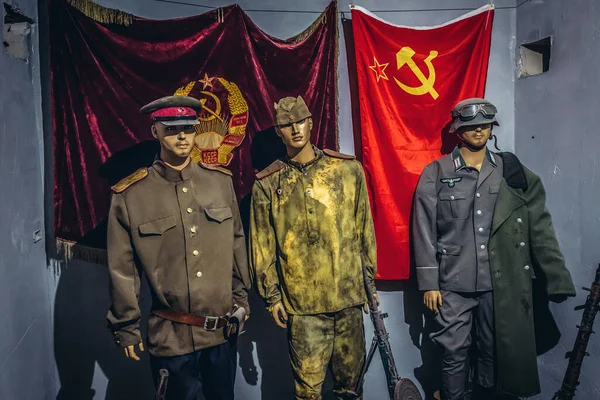 Mamerki Pologne Août 2017 Uniformes Soviétiques Nazis Dans Ville Musée — Photo