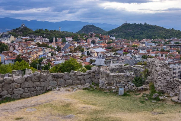 Murallas Ruinas Fortaleza Nebet Hill Ciudad Plovdiv Bulgaria —  Fotos de Stock