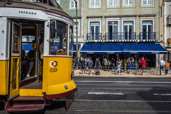 Lisbon Portugal October 2018 Tram Exterior Pasteis Belem Famous Patisserie — Foto de Stock