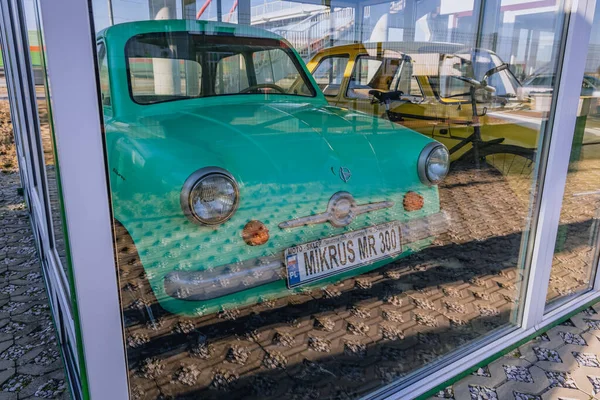 Rawa Mazowiecka Pologne Février 2022 Voiture Époque Mikrus 300 Exposée — Photo