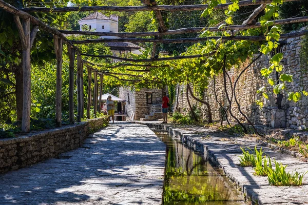 Balchik Bulgaria September 2021 Grape Alley Palace Botanical Gardens Complex — Stock Photo, Image