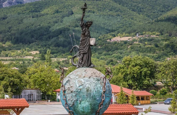 Skobelevo Bulgaria Septiembre 2021 Estatua Libertad Complejo Damascena Skobelevo — Foto de Stock