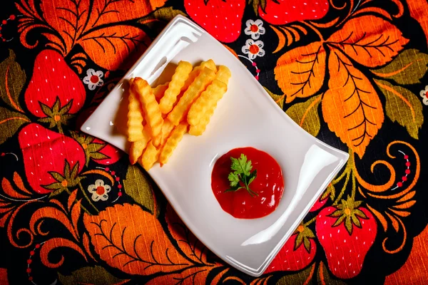 French fries and sauce dish with Russian kvass on napkin — Stock Photo, Image