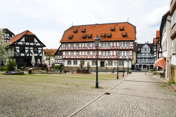 Marknadsföra förlägger med fontän, staden av wolfhagen, Tyskland — Stockfoto