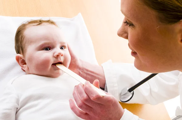 Baby examination — Stock Photo, Image