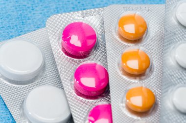 renkli tıbbi ilaç tablet blister paketleri