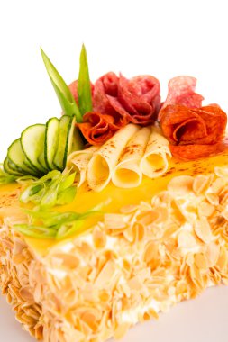 tuzlu Pastane badem pasta peynir salam ile