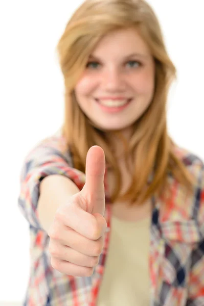 Joven chica sonriente mostrando los pulgares hacia arriba —  Fotos de Stock