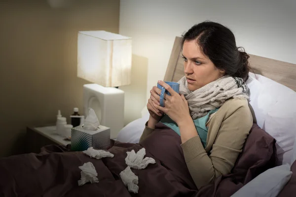 Caucasian woman having bad cold — Stock Photo, Image