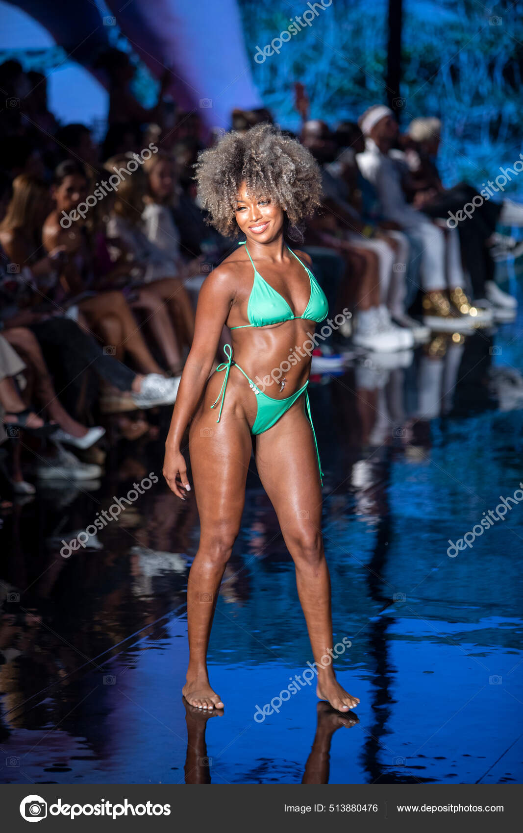 Model Walks Runway Designer Dori Swimwear Fashion Show Art Hearts – Stock  Editorial Photo © HumbertoVidal #513880476