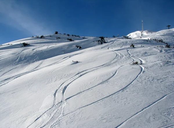 Běžecké lyžování na horách — Stock fotografie