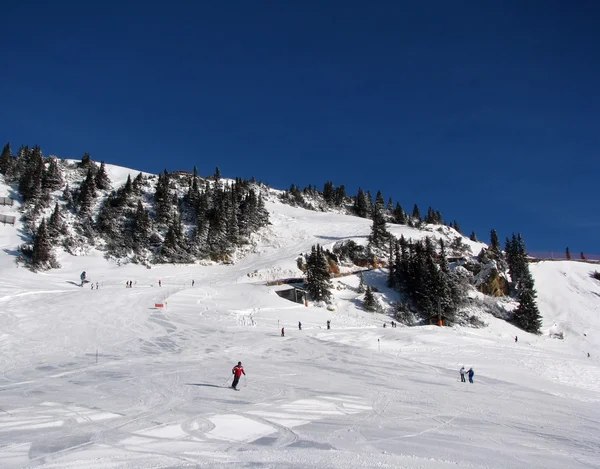 Skipistes in de Alpen — Stockfoto