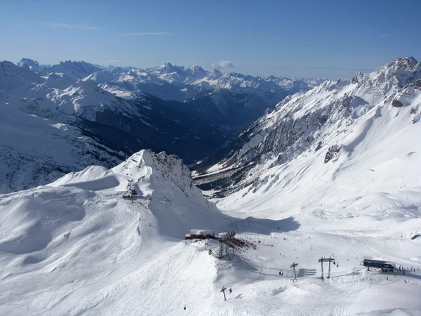 Piste da sci nelle Alpi — Foto Stock