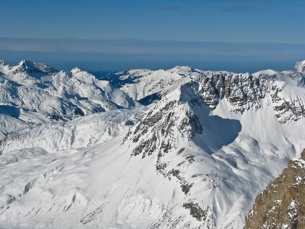 Vallei in de Alpen — Stockfoto