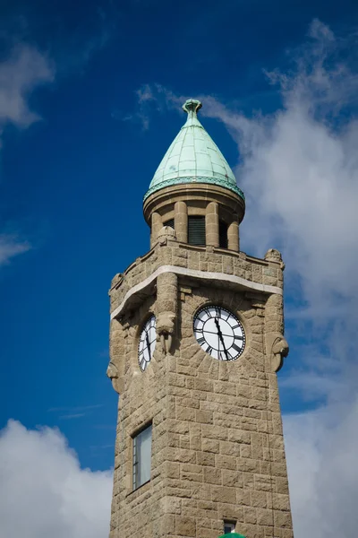 Clock tower in Hamburg harbor — Stock Photo, Image