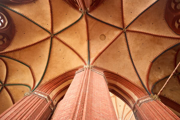 Interieur van een kerk in wismar — Stockfoto