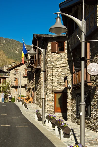 Straße in ordino, andorra. — Stockfoto