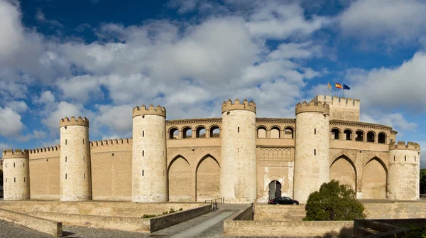 Palác Aljaferia v zaragoza, Španělsko — Stock fotografie