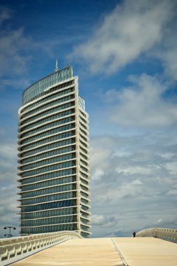 su kulesi: Zaragoza