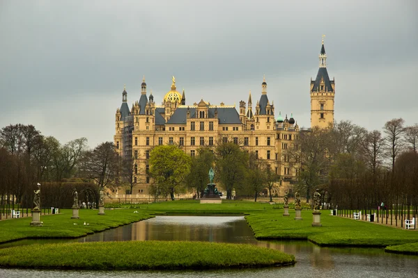 Zamek Schwerin w północnych Niemczech — Zdjęcie stockowe