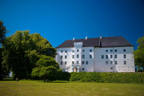 Красивый замок Драгсхольм, Зеланд, Дания . — стоковое фото