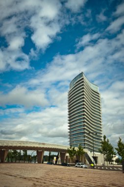 su kulesi: Zaragoza