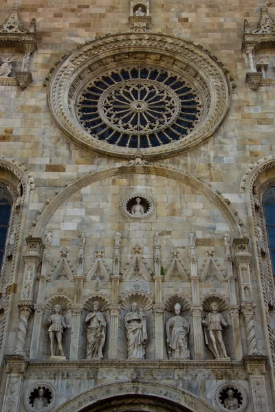 Kathedraal in como stad, Lombardije, Italië — Stockfoto