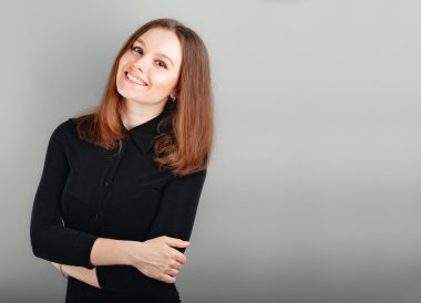 iş kadın portresi. çapraz kol