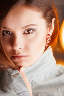 Güzel kız kapat-u portresi?