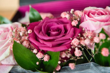 Güllü Burgundy buketi