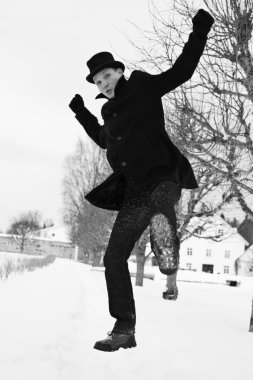 gölgeli atlama denemede phantom vurdu