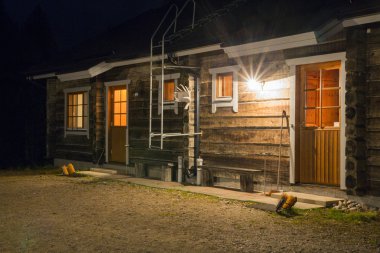 turistler maded ahşap ev