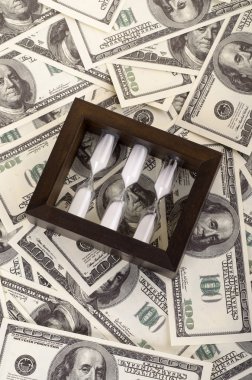 dolar yığını