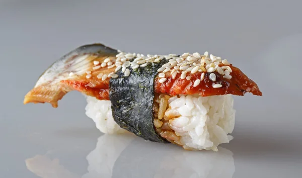 Sushi isoliert — Stockfoto