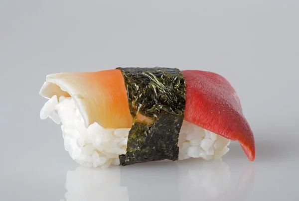 Sushi izolat — Fotografie, imagine de stoc