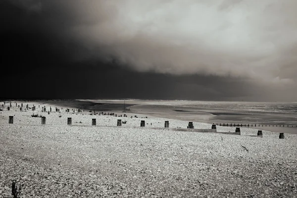 Spiaggia mare tempesta costa — Foto Stock