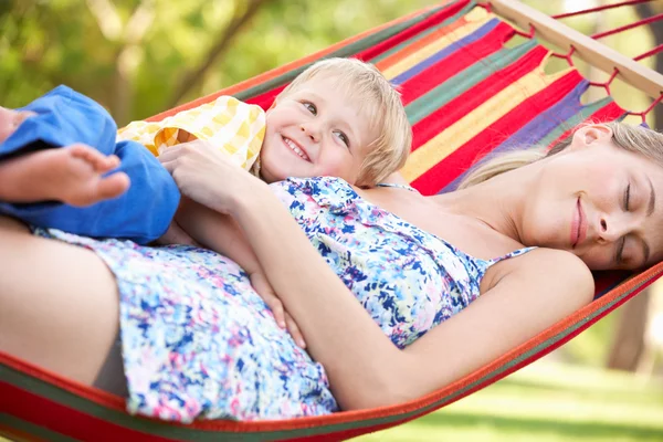 Mother And Son Relaxing In Hammock — Stock Photo, Image