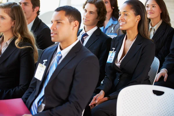 Audience Listening To Presentation At Conference — Stock Photo, Image