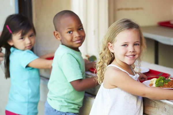 Elementary Pupils Collecting Healthy Lunch In Cafeteria — Stock Photo, Image