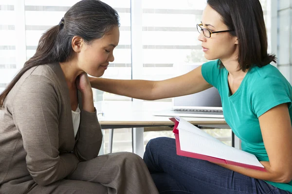 Vrouw met begeleiding van sessie — Stockfoto